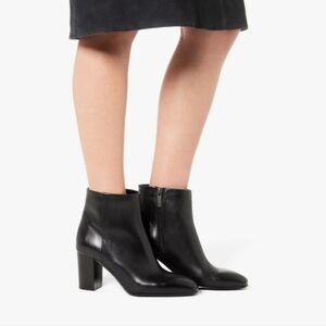 Aquatalia Black Leather Ankle Booties